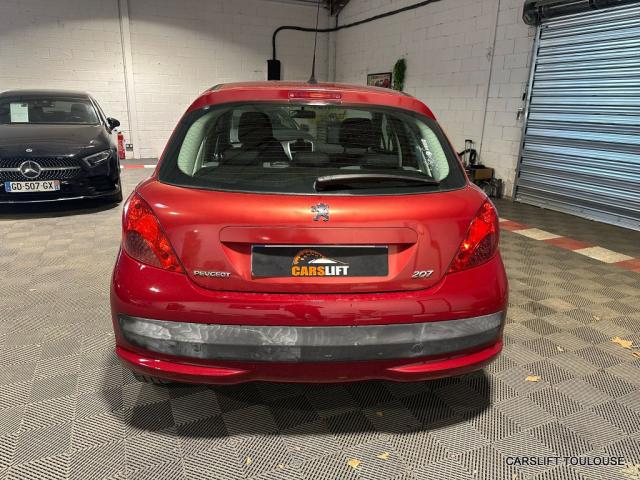 Peugeot 207 image 2