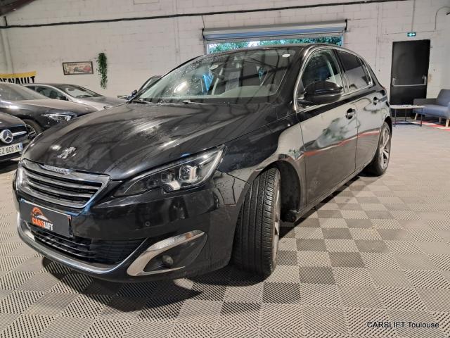 Peugeot 308 image 8