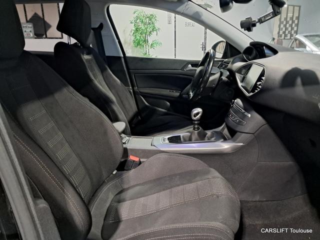 Peugeot 308 image 7
