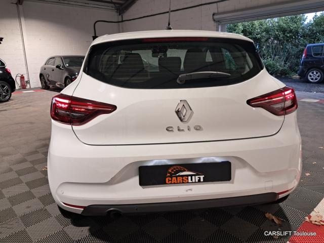 Renault Clio image 1