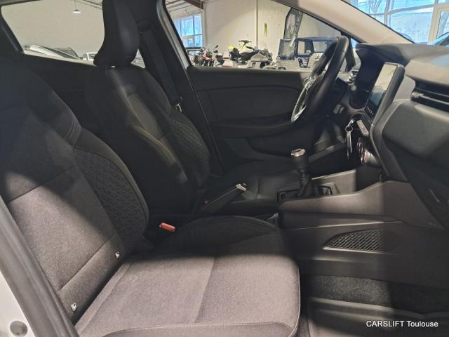 Renault Clio image 8