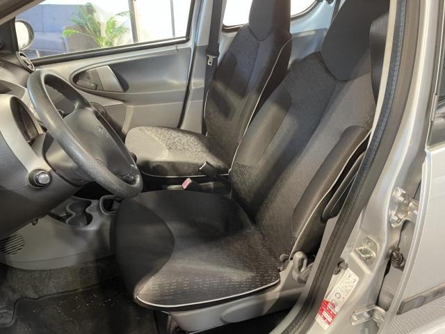 Peugeot 107 image 8