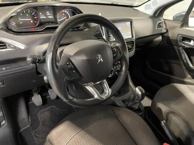 Peugeot 208 image 4