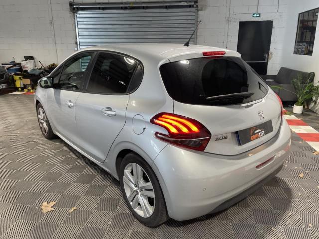 Peugeot 208 image 7