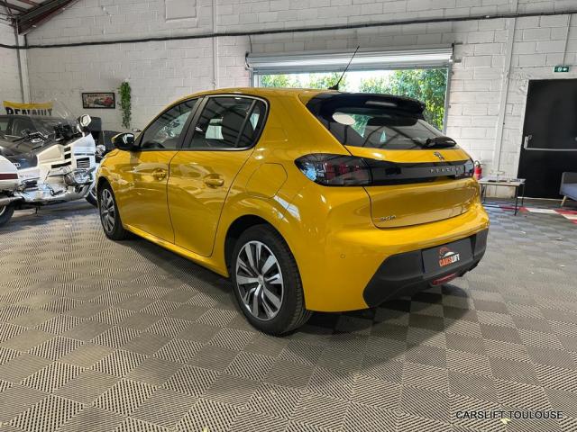 Peugeot 208 image 3