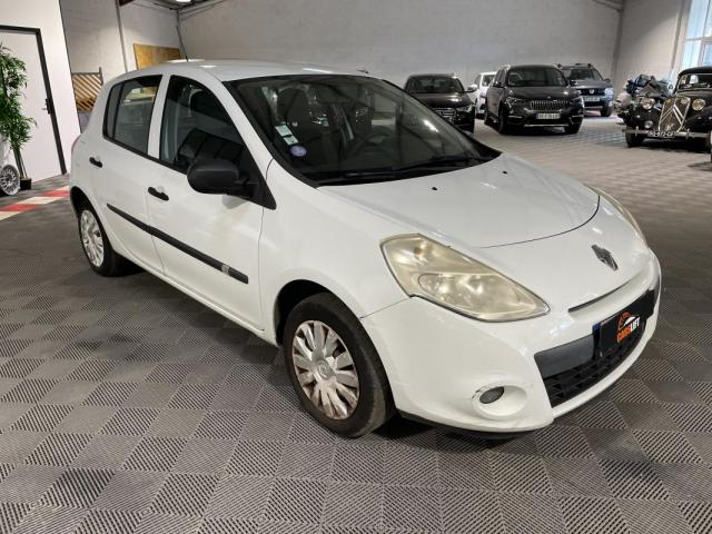 Renault Clio image 8