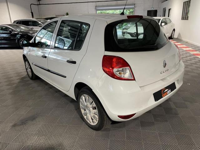 Renault Clio image 1