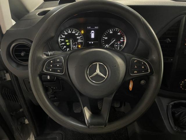 Mercedes Benz Vito image 4