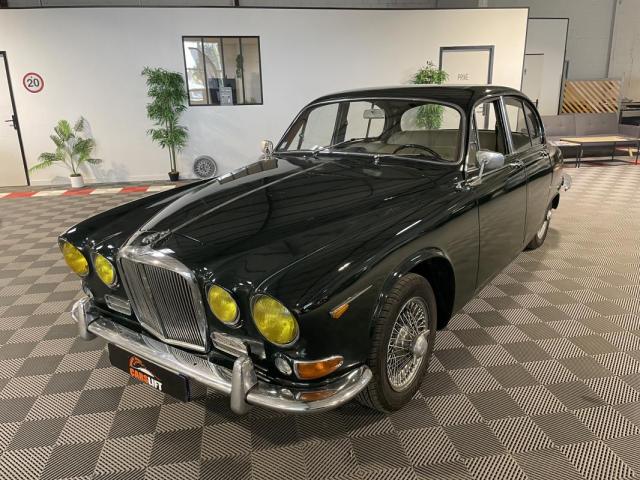 Jaguar 420 4.2 Vert Anglais -Boite Manuelle-