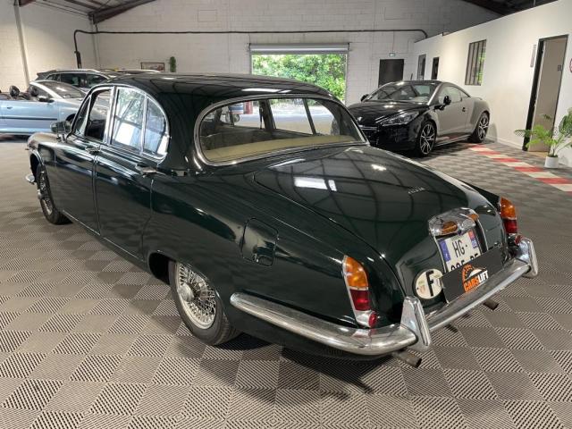 Jaguar 420 image 4