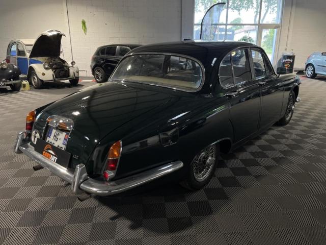 Jaguar 420 image 2