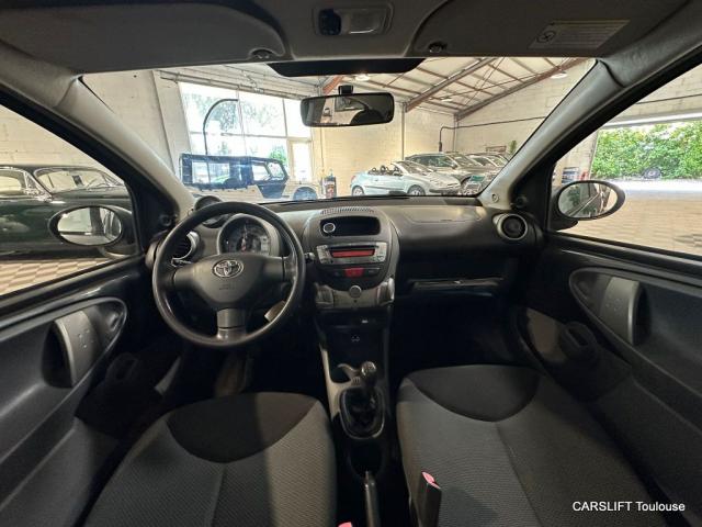 Toyota Aygo image 9