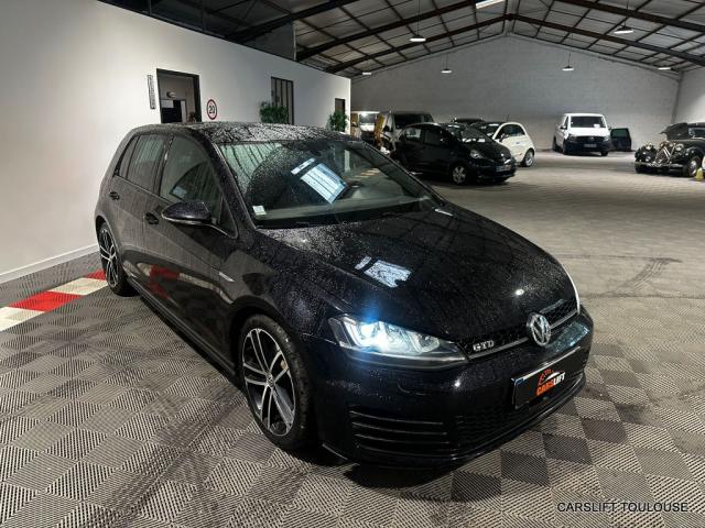 Volkswagen Golf image 9