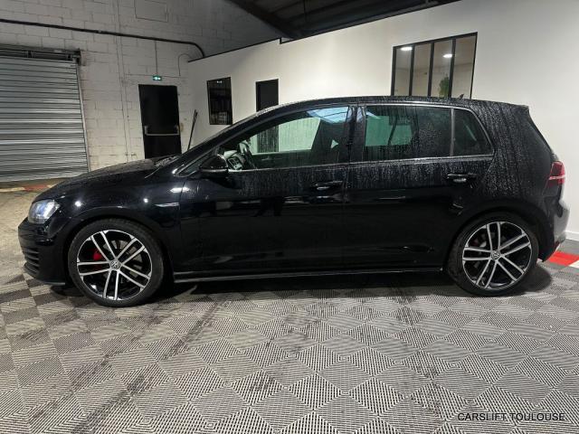 Volkswagen Golf image 8