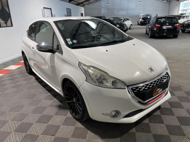 Peugeot 208 image 9