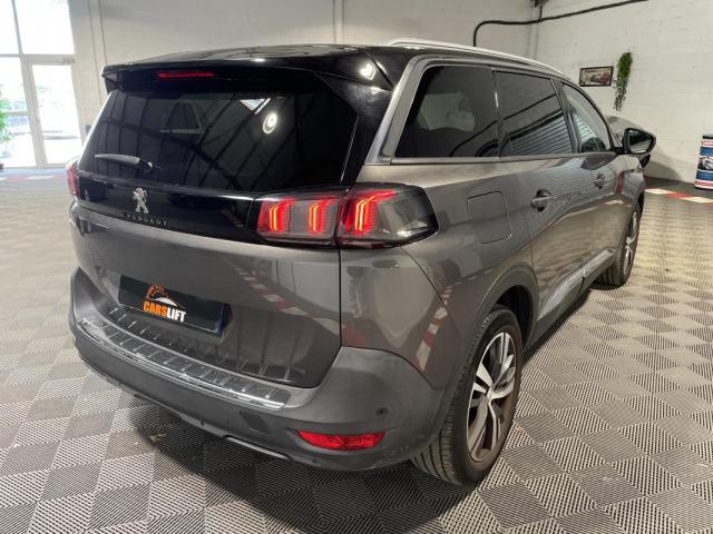 Peugeot 5008 image 2