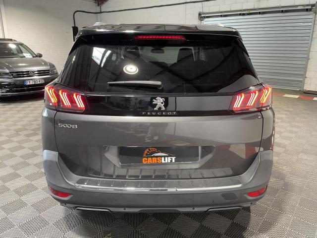 Peugeot 5008 image 1