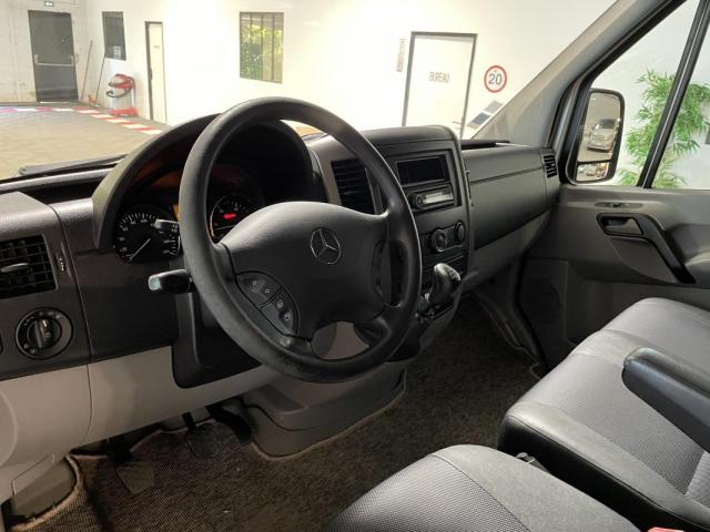 Mercedes Benz Sprinter image 5
