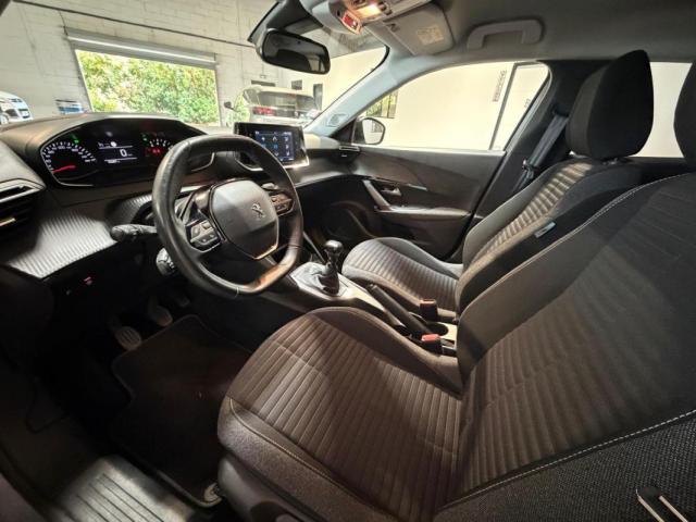 Peugeot 2008 image 9