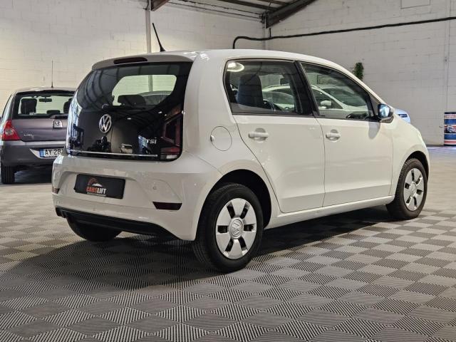 Volkswagen Up! image 1