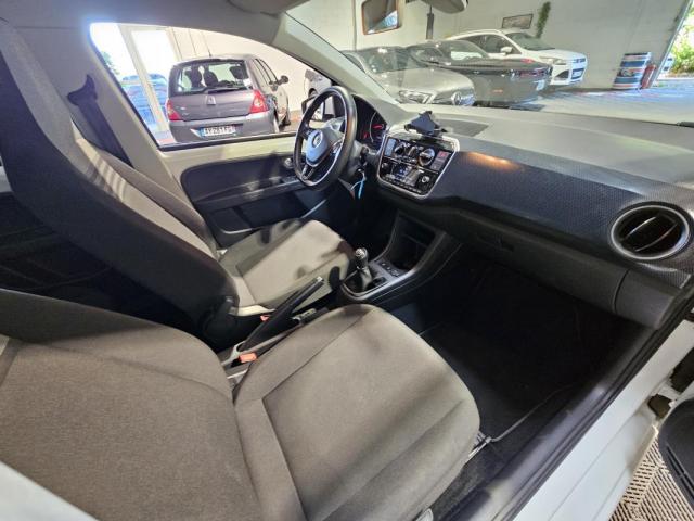 Volkswagen Up! image 6