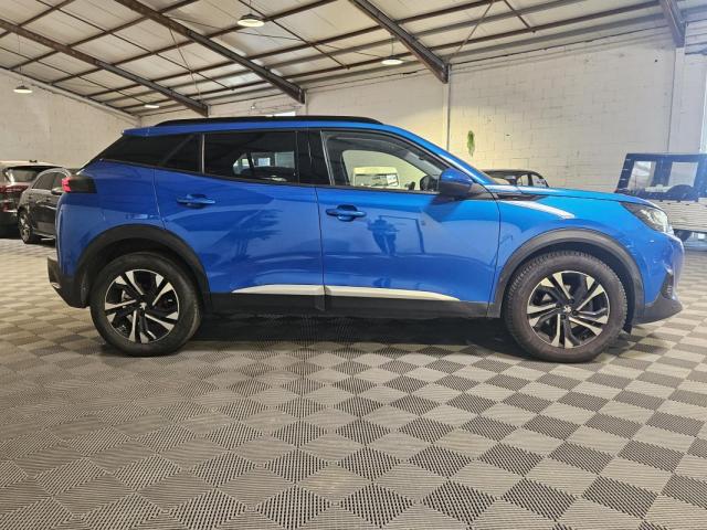 Peugeot 2008 image 1