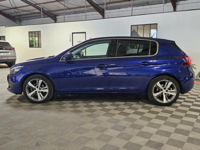 Peugeot 308 image 8