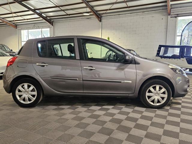 Renault Clio image 1