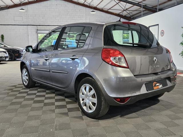 Renault Clio image 9