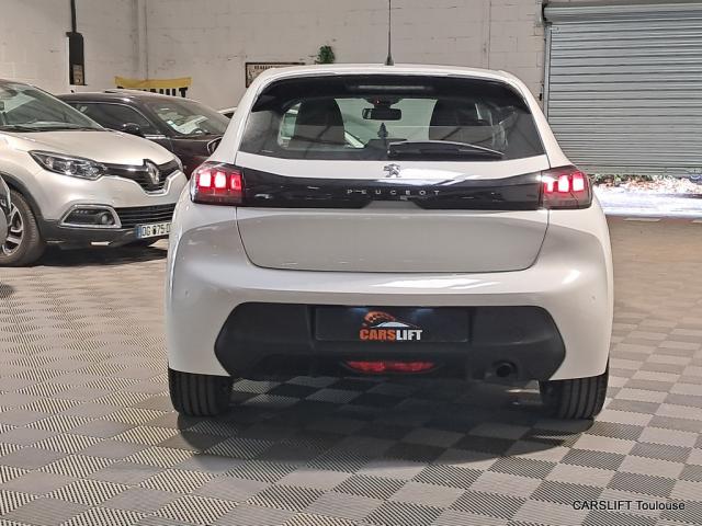 Peugeot 208 image 3