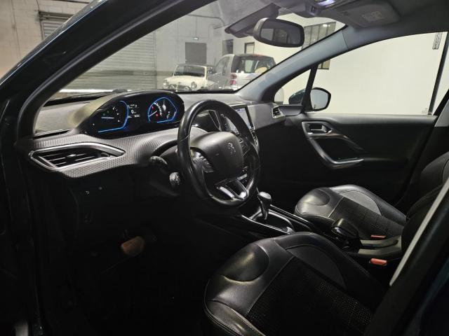 Peugeot 2008 image 6