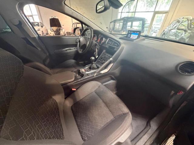 Peugeot 3008 image 9