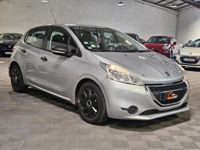Peugeot 208 image 9
