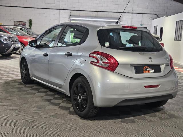 Peugeot 208 image 7