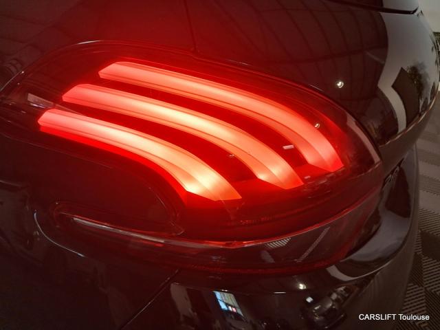 Peugeot 208 image 9