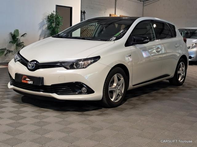 Toyota Auris image 8