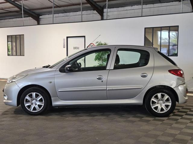 Peugeot 206+ image 1