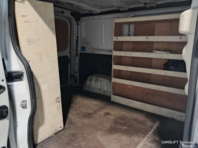 Renault Trafic image 2
