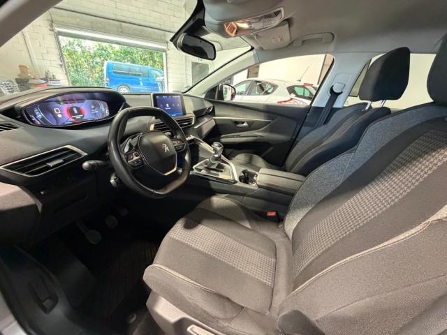 Peugeot 3008 image 1