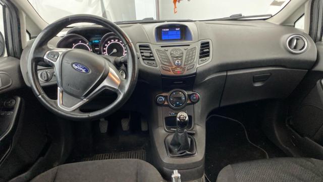 Ford Fiesta image 2