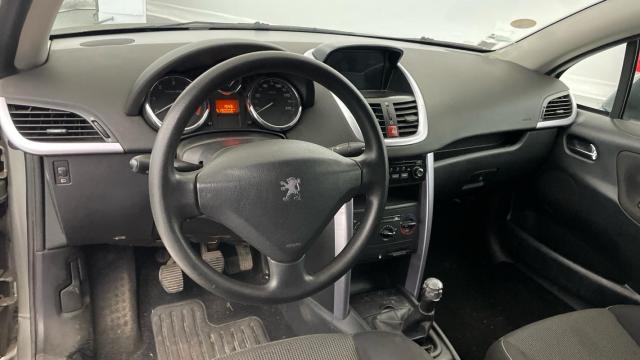Peugeot 207 Cc image 4
