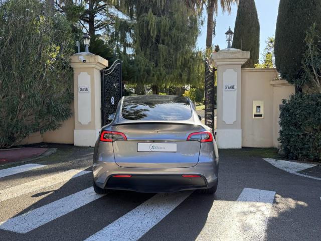 Tesla Model Y image 2