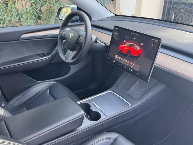 Tesla Model Y image 3