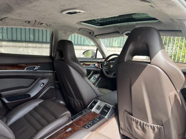 Porsche Panamera image 4