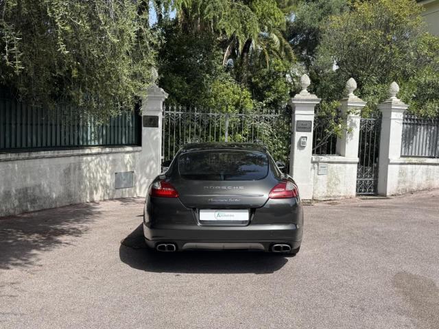 Porsche Panamera image 1