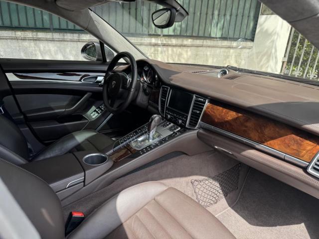 Porsche Panamera image 3