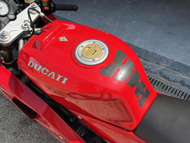 Ducati 888 image 8