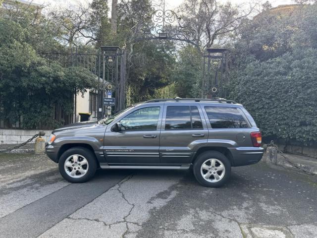 Jeep Grand Cherokee image 6