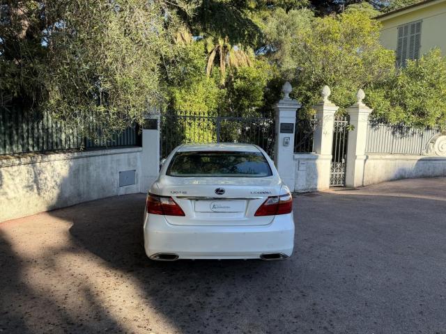 Lexus Ls 600 image 8