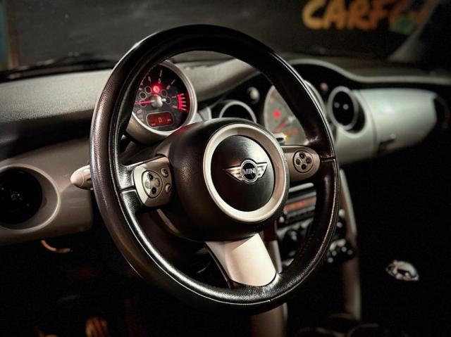 Mini Cooper S image 8